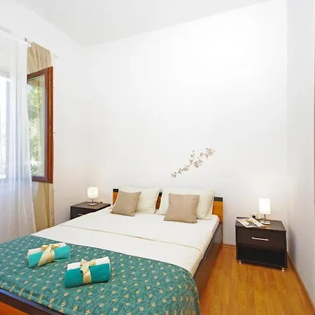 Apartamento By The Sea Zaton, Zadar - 15917